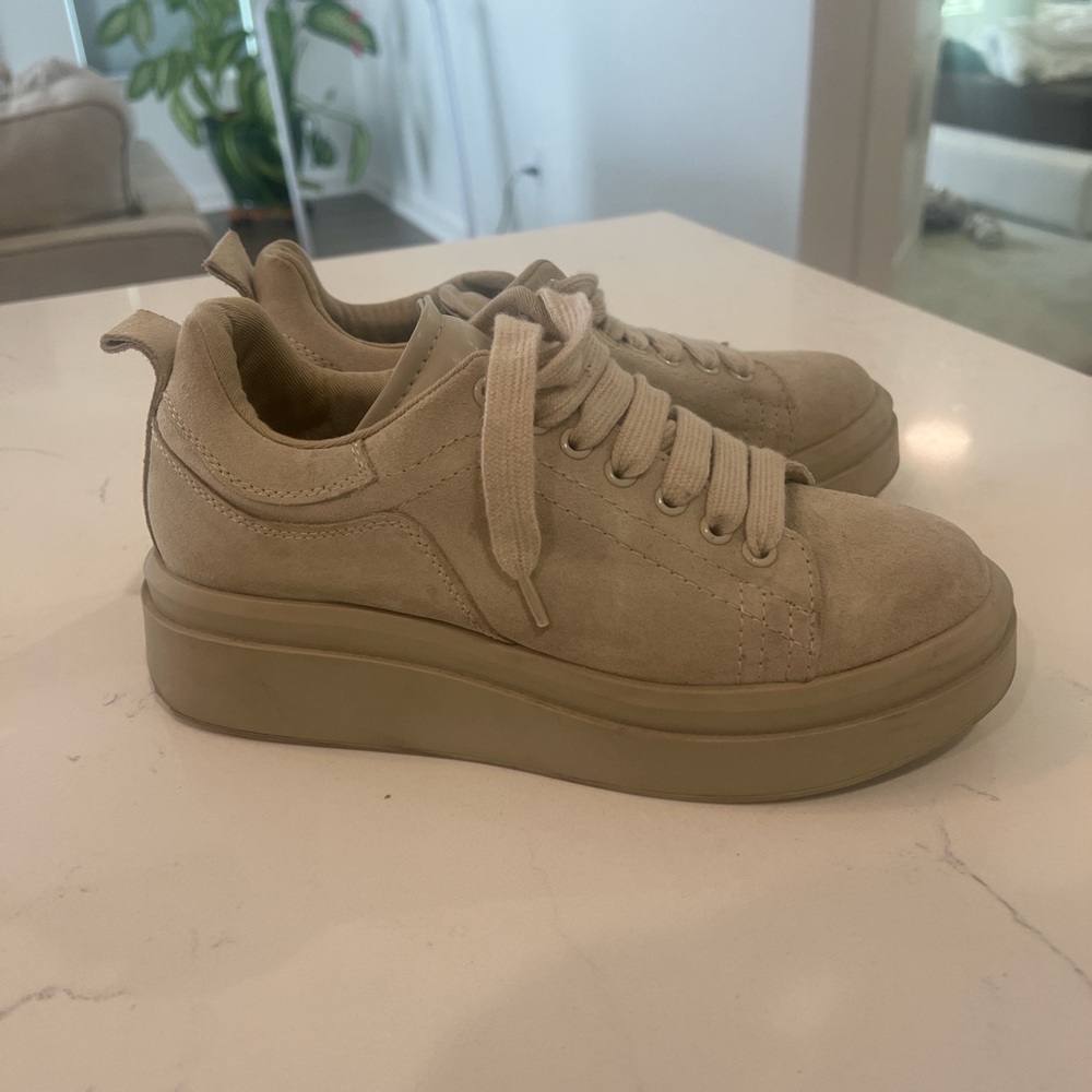 Nude zara platform sneakers 6.5 cream tan
